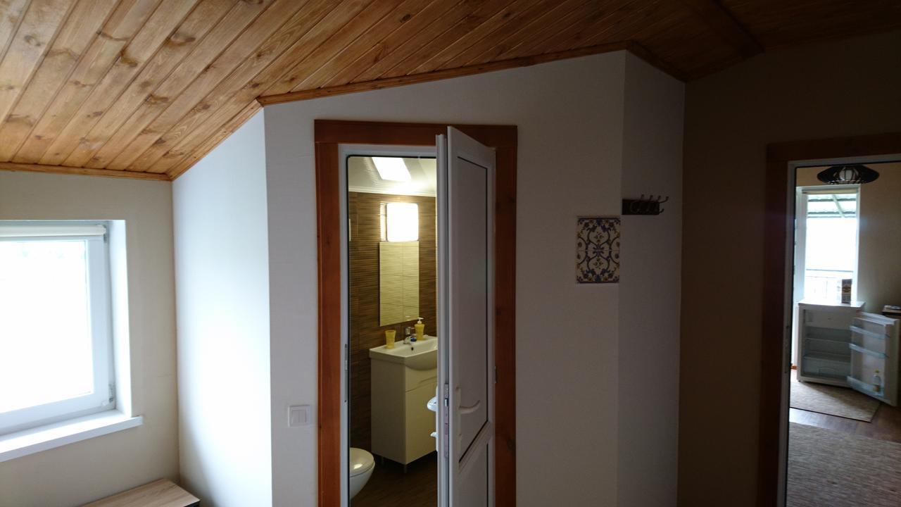 Guest House Dacha Karolino-Buhaz Buitenkant foto